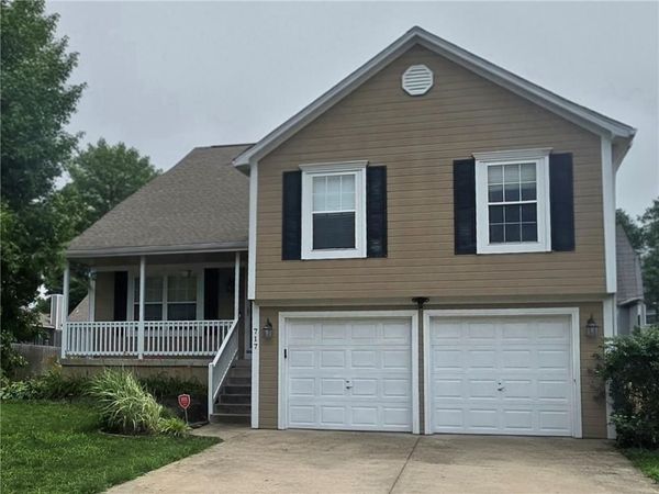 717 Canter Street, Raymore, MO 64083