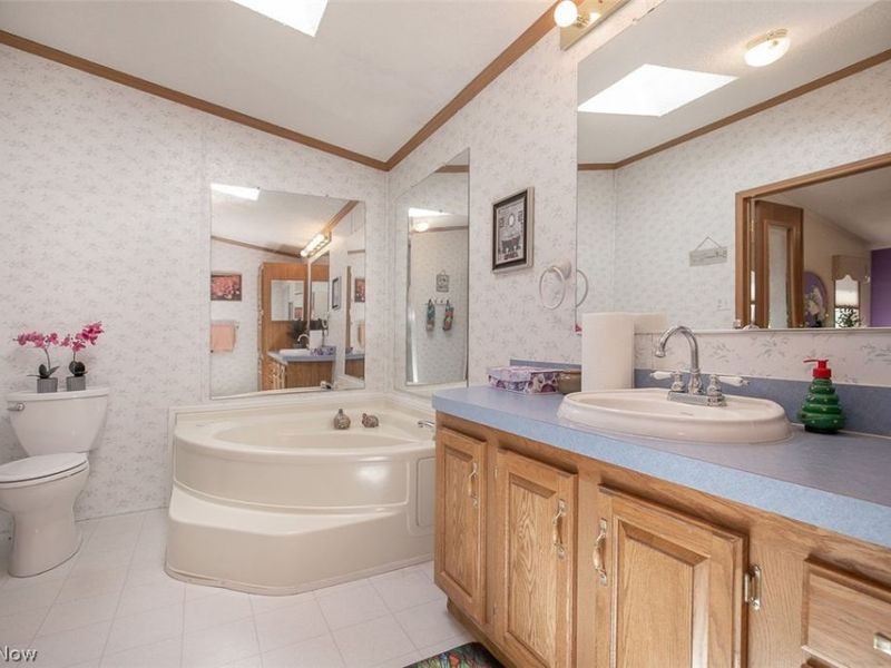 78 Periwinkle Drive , Olmsted Township, OH 44138 Photo 18