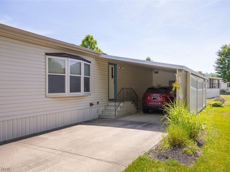 78 Periwinkle Drive , Olmsted Township, OH 44138 Photo 33