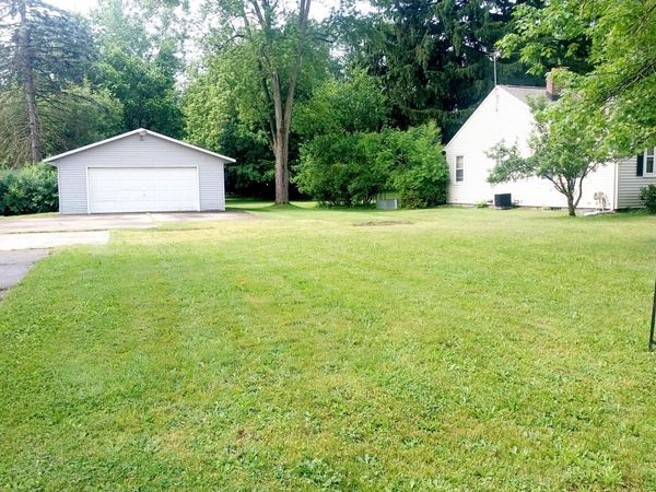 924 Parchmount Avenue, Kalamazoo, MI 49004