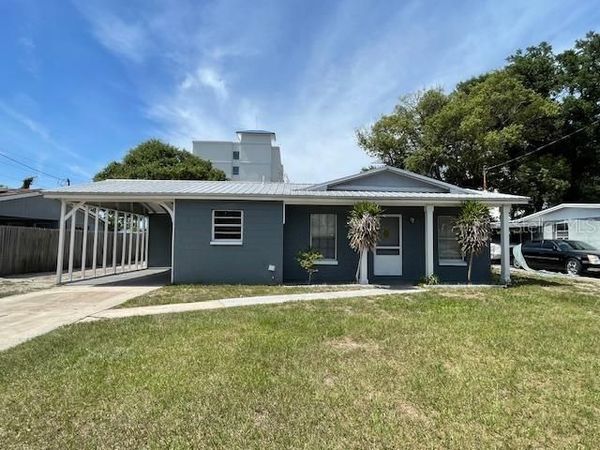 3706 E SHADOWLAWN AVENUE , TAMPA, FL 33610