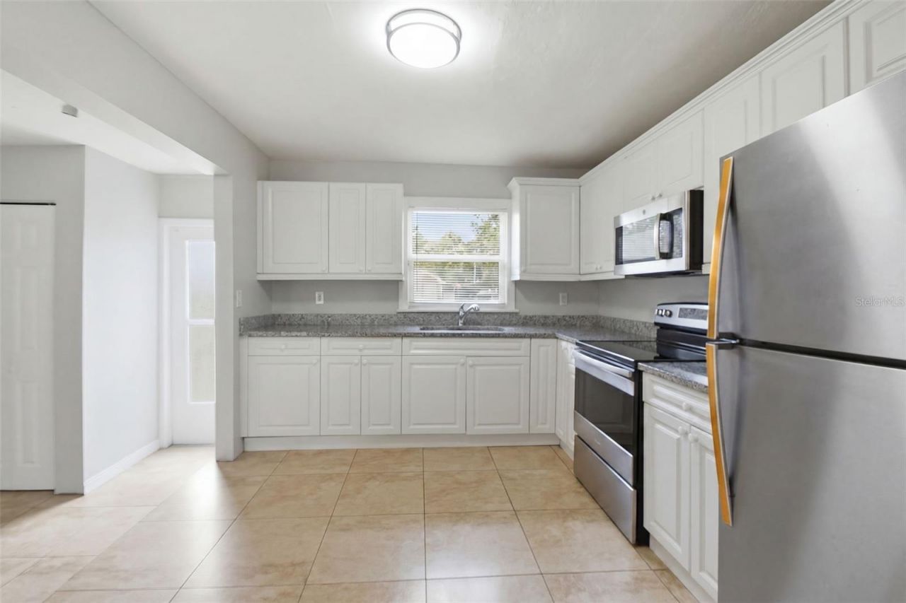 2817 Hawthorne Street , Sarasota, FL 34239 Photo