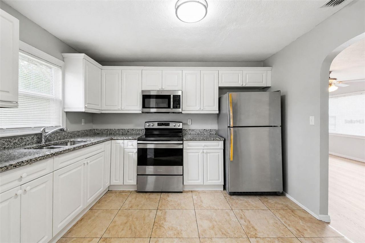 2817 Hawthorne Street , Sarasota, FL 34239 Photo