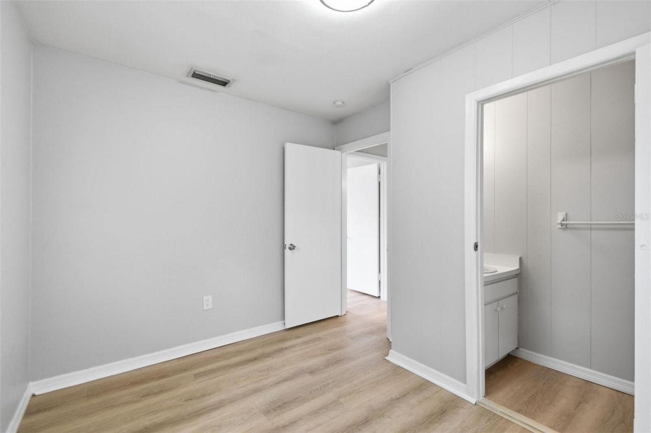 2817 Hawthorne Street , Sarasota, FL 34239 Photo