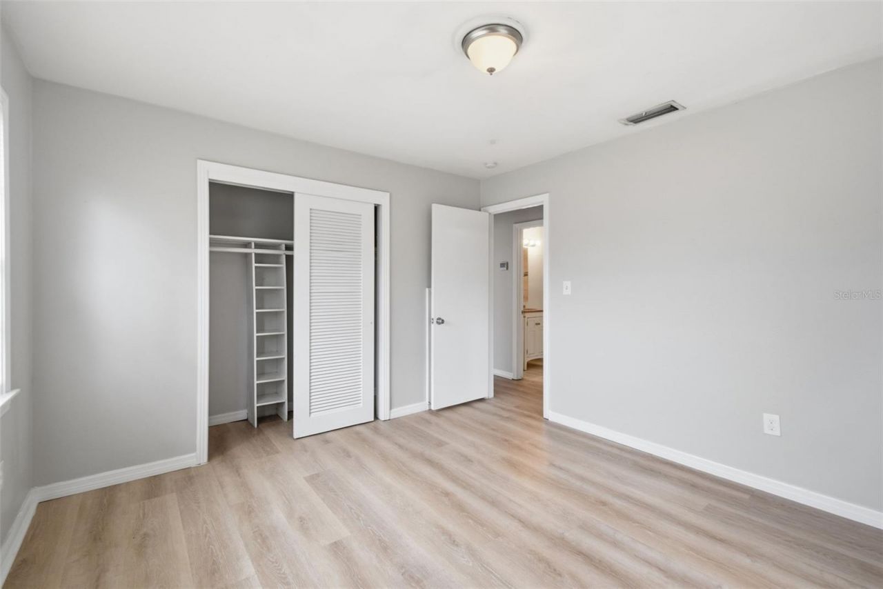 2817 Hawthorne Street , Sarasota, FL 34239 Photo
