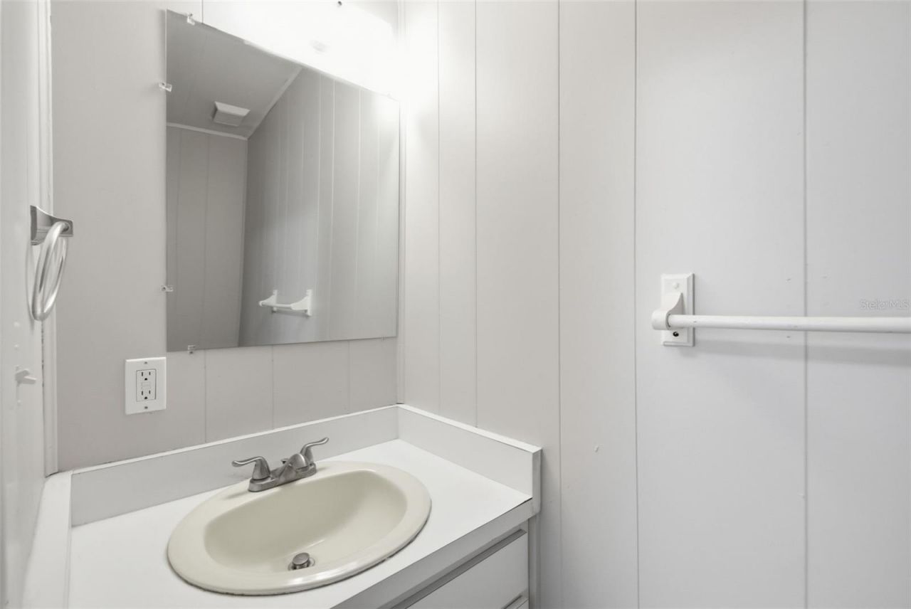 2817 Hawthorne Street , Sarasota, FL 34239 Photo