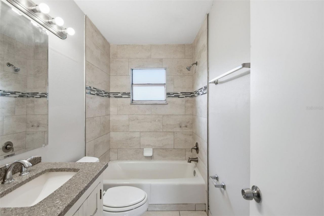 2817 Hawthorne Street , Sarasota, FL 34239 Photo