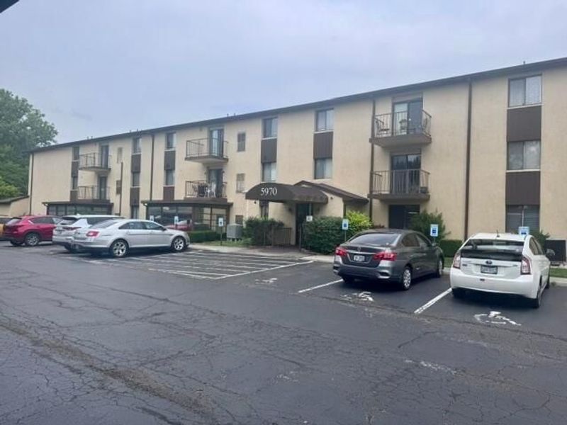 5970 Sharon Woods Boulevard , Unit 200, Columbus, OH 43229 Photo 2