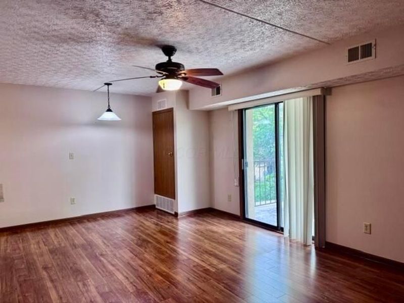 5970 Sharon Woods Boulevard , Unit 200, Columbus, OH 43229 Photo 3