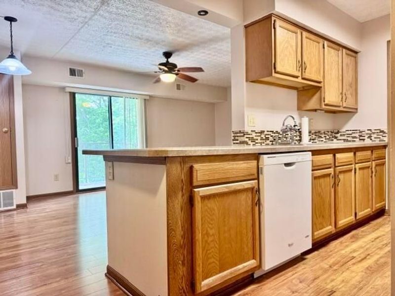5970 Sharon Woods Boulevard , Unit 200, Columbus, OH 43229 Photo 6