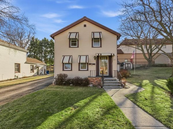 1424 12th AVENUE, Unit 1426, Grafton, WI 53024