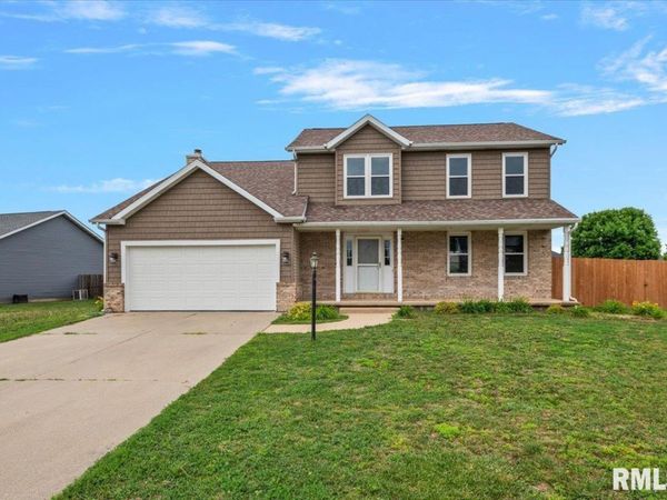 405 EAGLE RIDGE Drive, Chatham, IL 62629