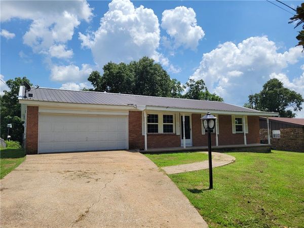 3313 Ridge Road, Siloam Springs, AR 72761