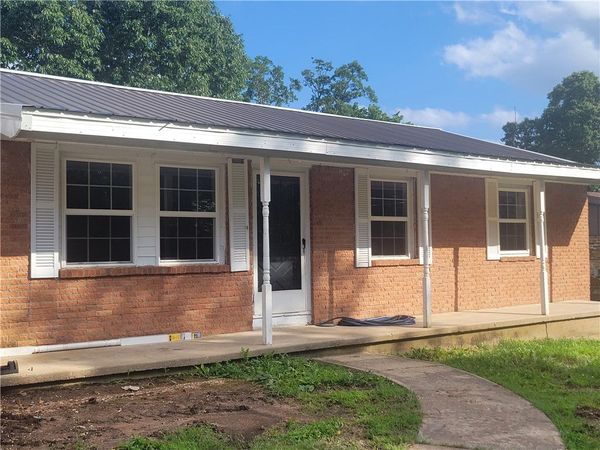 3313 Ridge Road , Siloam Springs, AR 72761