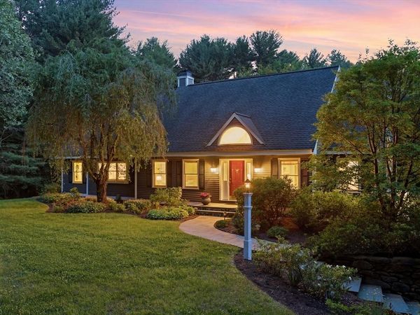 88 Esterbrook Rd, Acton, MA 01720