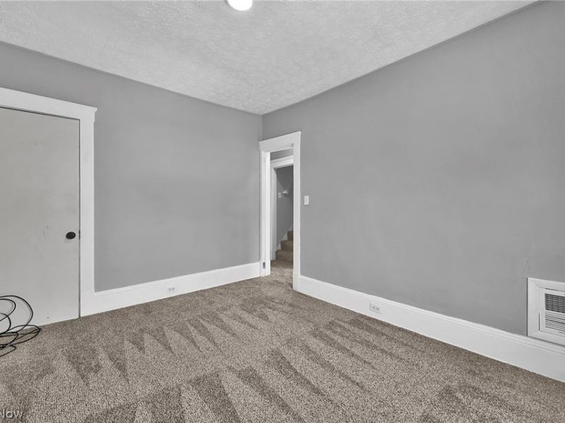12824 Woodside Avenue , Cleveland, OH 44108 Photo 22
