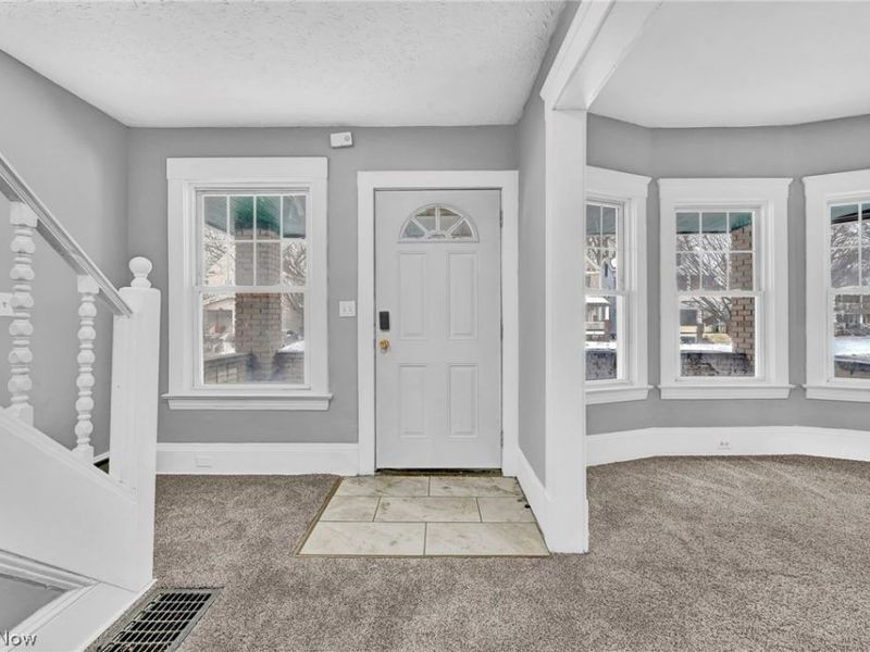 12824 Woodside Avenue , Cleveland, OH 44108 Photo 8