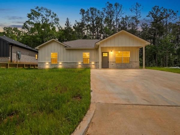 812 Grant Street , Jacksonville, TX 75766