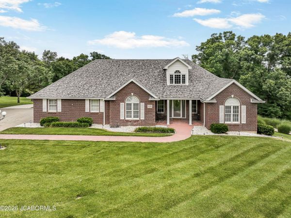 5122 TANNER BRIDGE ROAD, Jefferson City, MO 65101