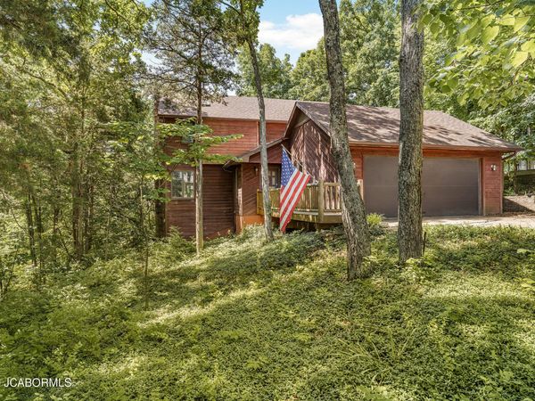 2635 KENWOOD DRIVE, Jefferson City, MO 65109