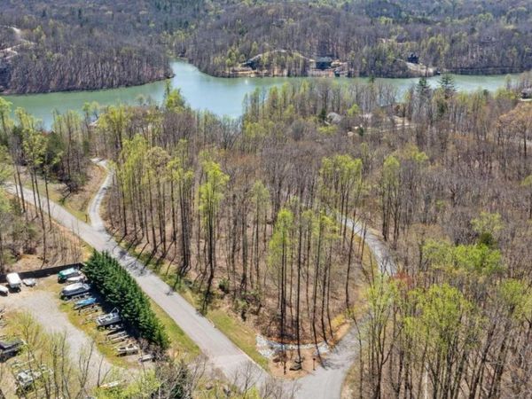 253 N Laceola Road, Cleveland, GA 30528