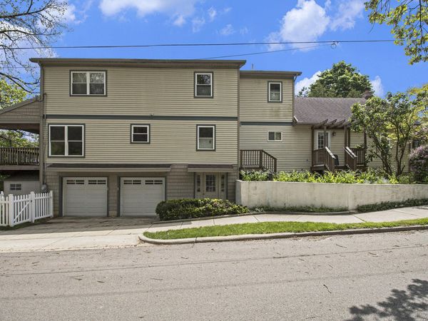 916 Brooks Street, Ann Arbor, MI 48103