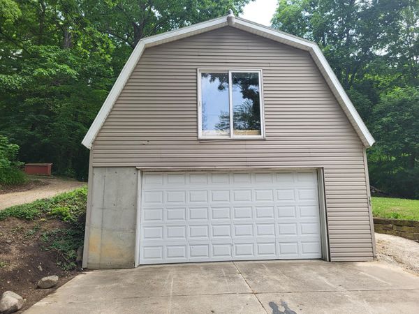 131 Peterson Drive, Gobles, MI 49055