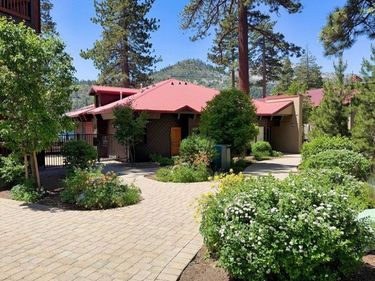 15745 Donner Pass Road, Truckee, CA 96161