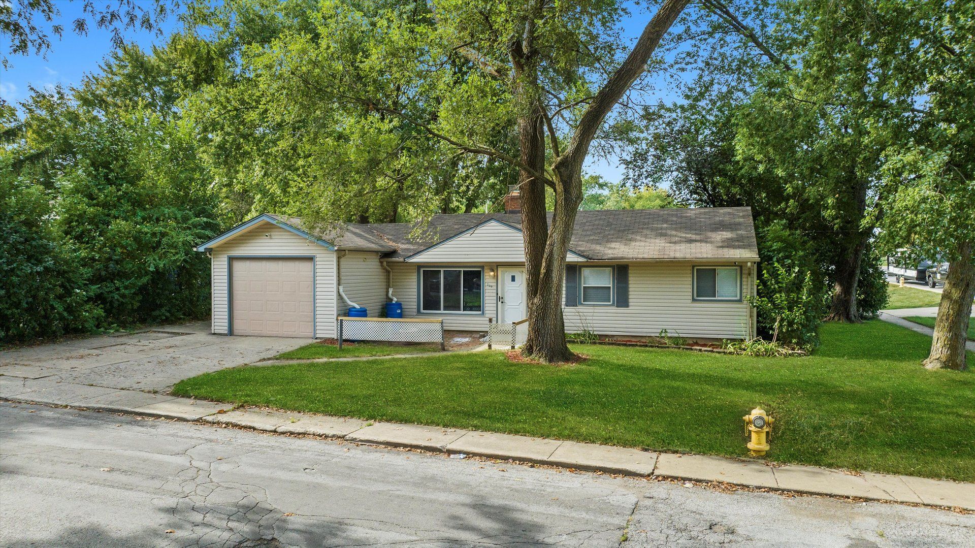 300 Meota Street , Park Forest, IL 60466