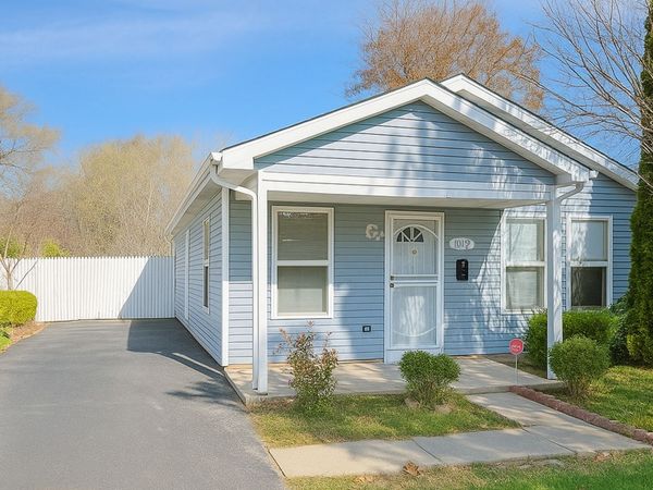 1712 11th Street , Waukegan, IL 60085