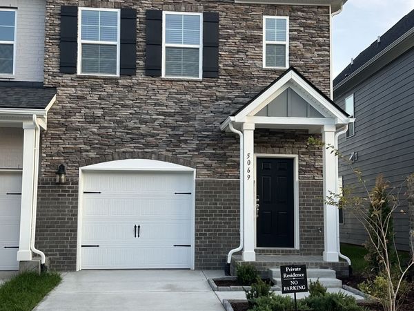 5069 Dayflower Dr , Hermitage, TN 37076