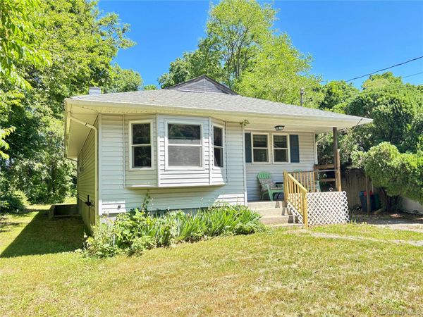 49 Wavecrest Drive , Mastic Beach, NY 11951