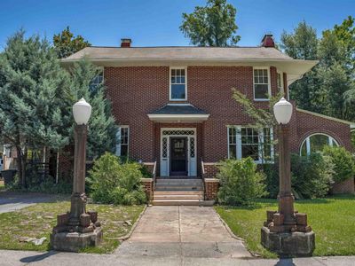 902 Maple Street , Columbia, SC 29205