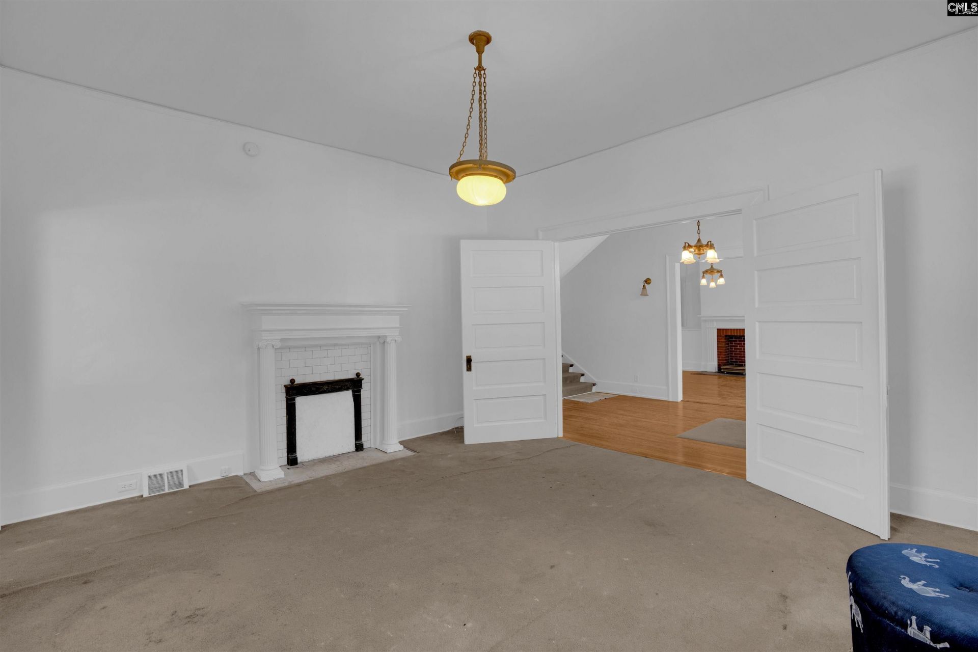 902 Maple Street  Photo 9