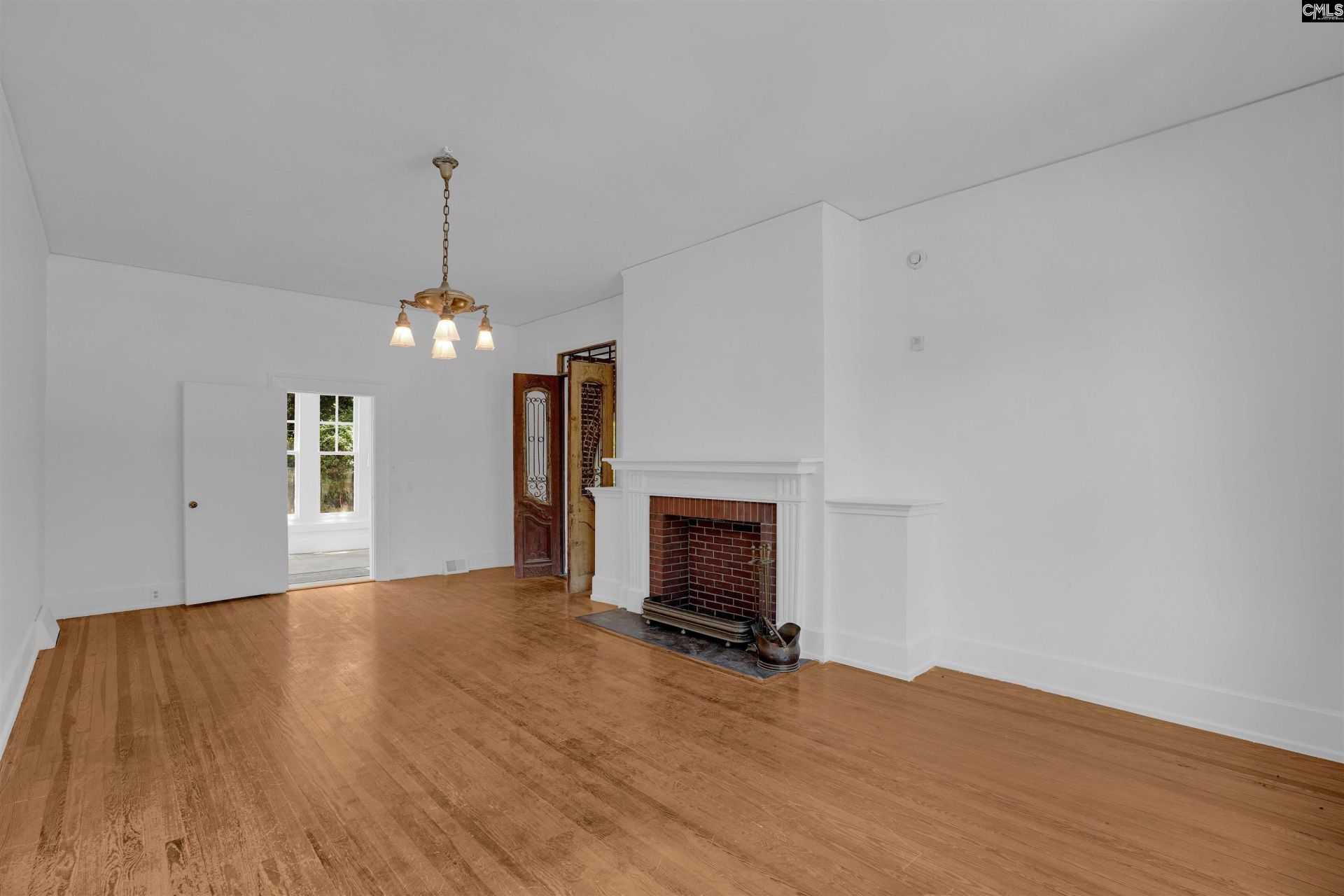 902 Maple Street  Photo 10
