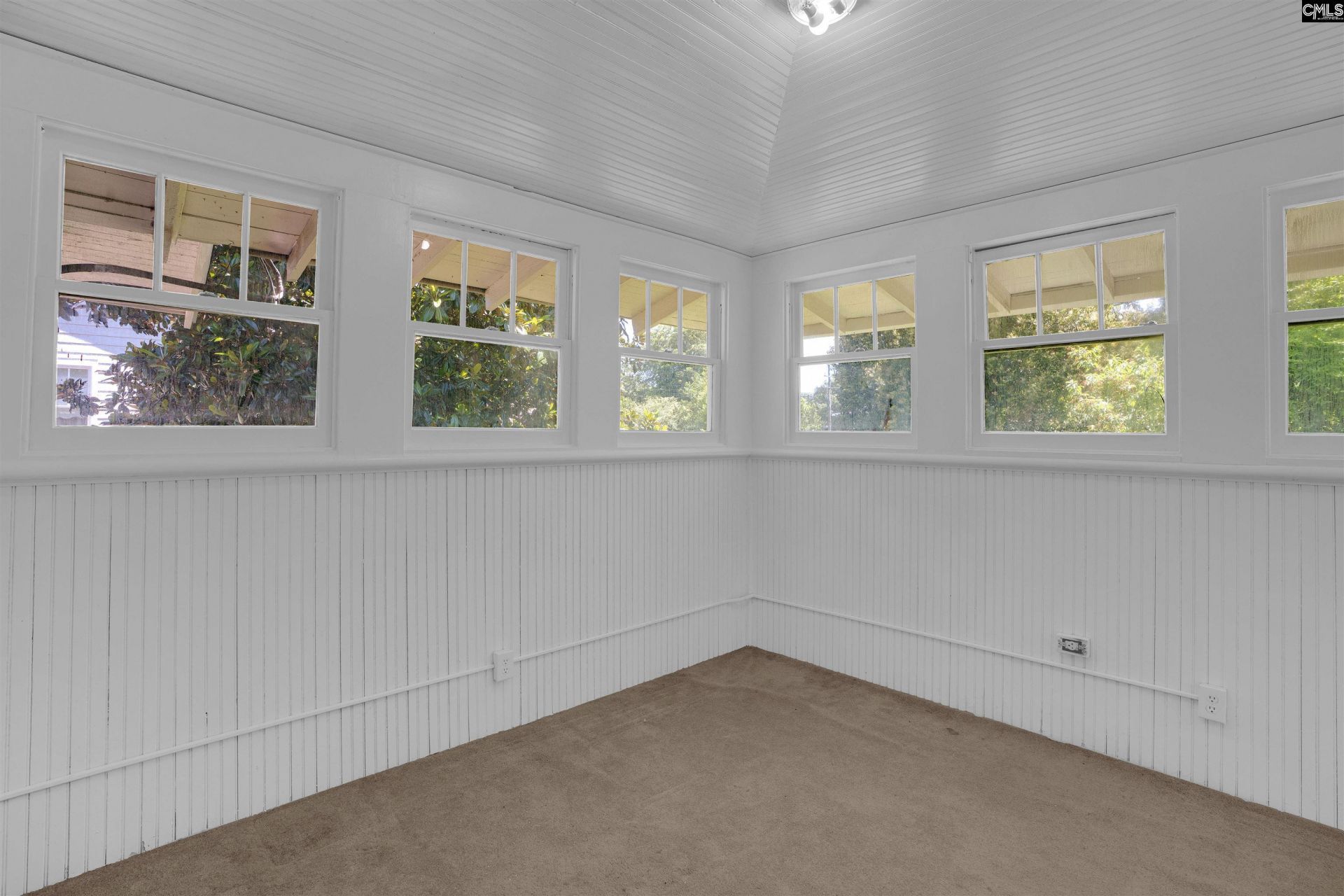 902 Maple Street  Photo 31