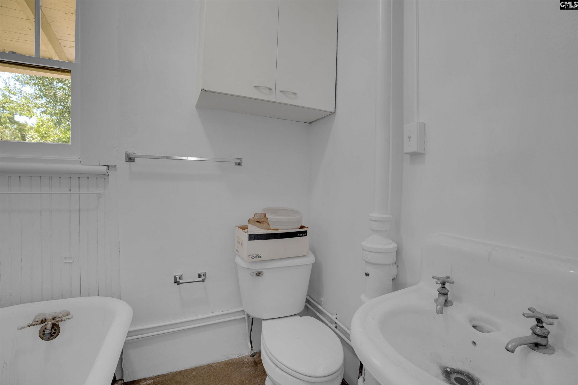 902 Maple Street  Photo 32