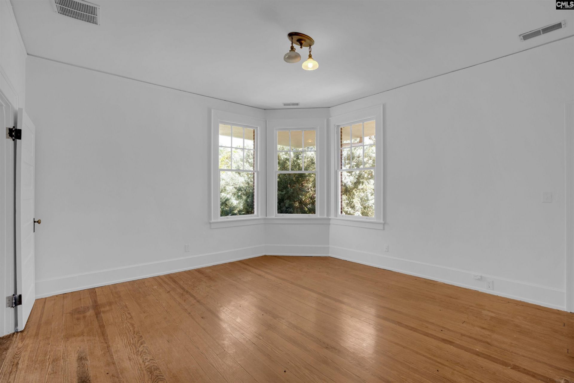 902 Maple Street  Photo 33