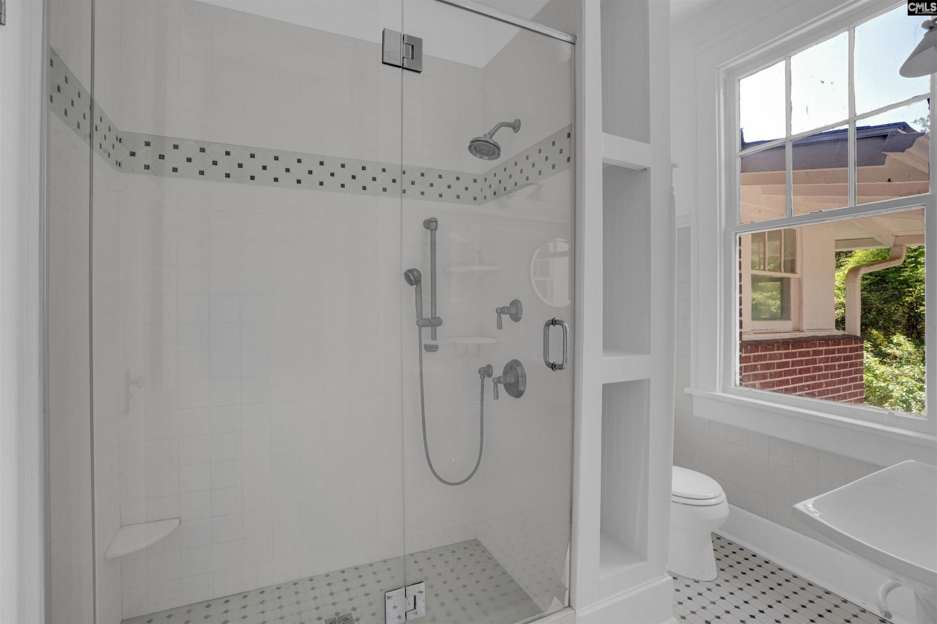 902 Maple Street  Photo 37