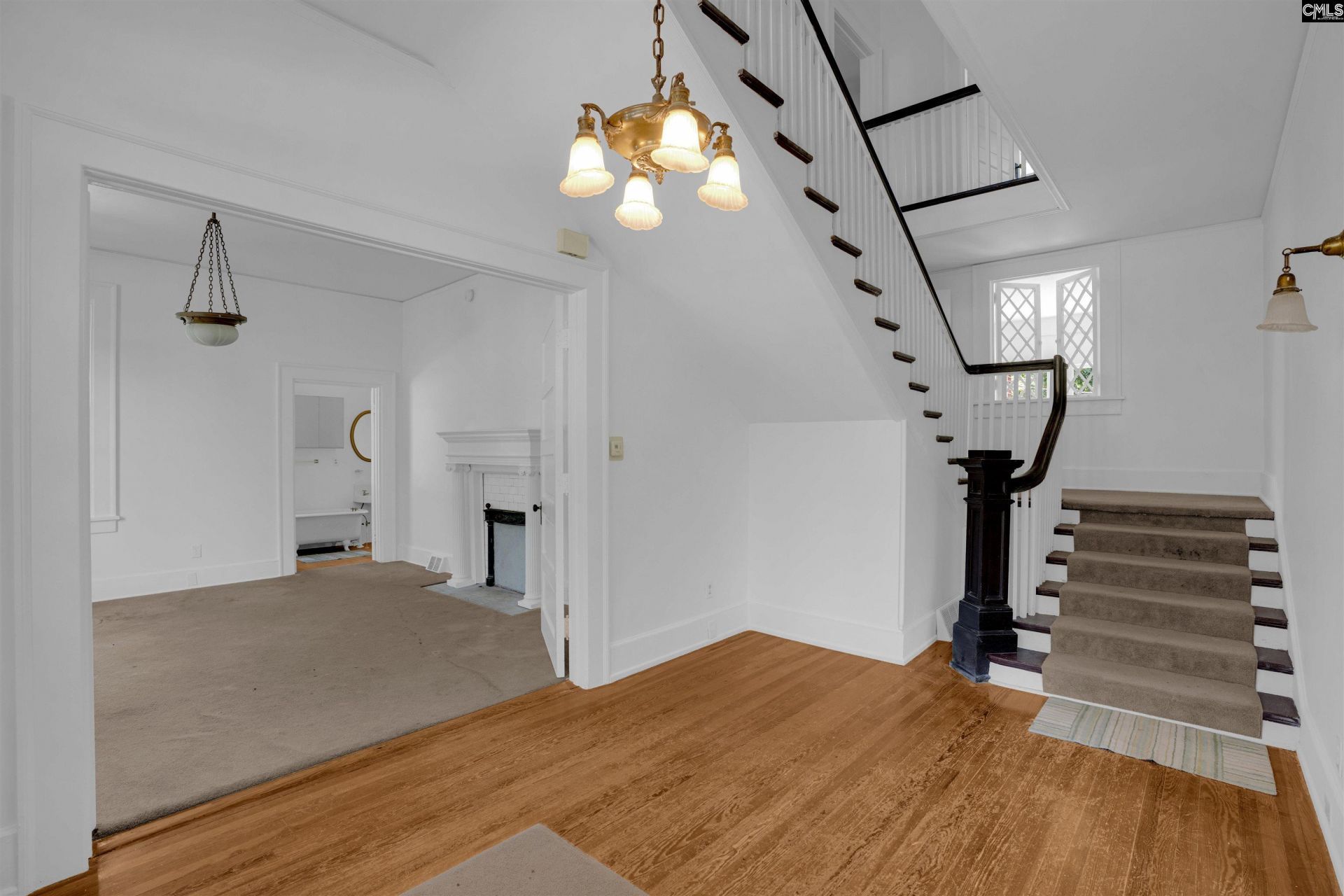 902 Maple Street  Photo 5
