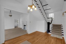 902 Maple Street  photo 4