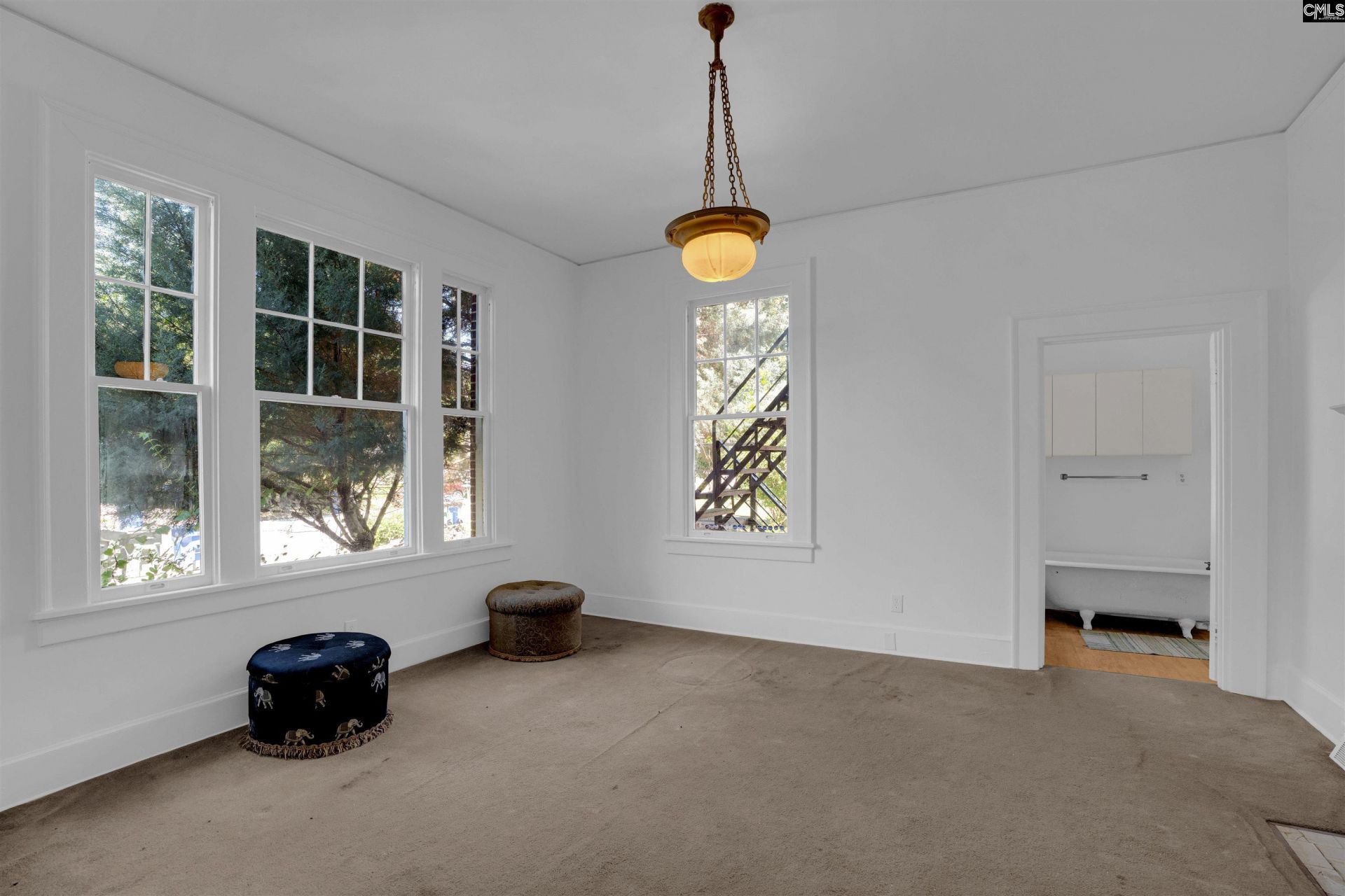 902 Maple Street  Photo 7