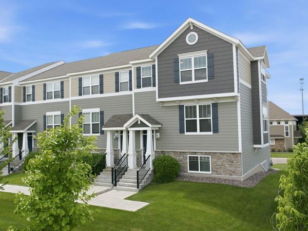 7077 Rice Creek Place NE, Fridley, MN 55432