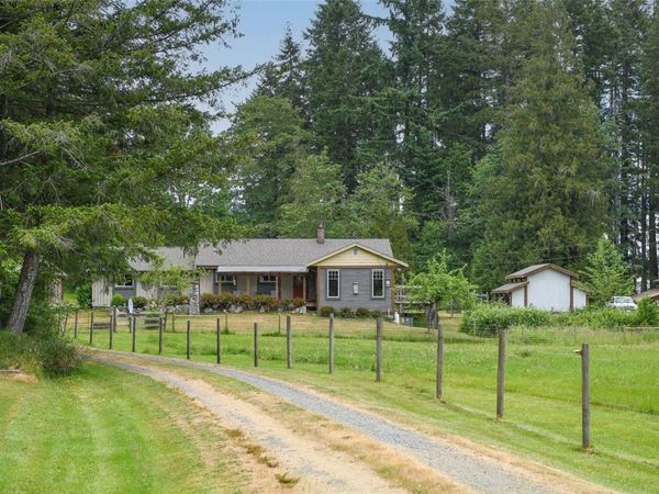 6514 Poulton Rd, Merville, BC V0R 2M0