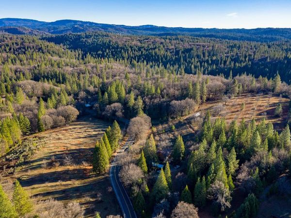 21785 Hwy 26, West Point, CA 95255