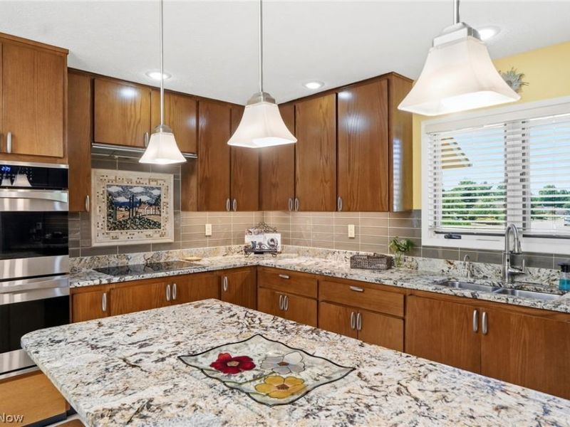 21300 Oak Bark Trail , Unit 9, Strongsville, OH 44149 Photo 12