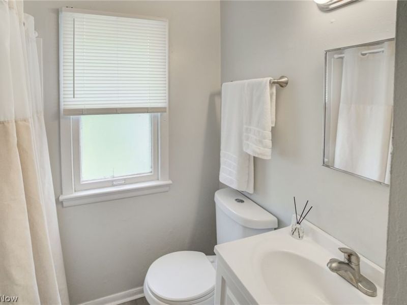 4383 Wyatt Road , Cleveland, OH 44128 Photo 14