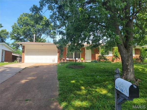 2805 Ancell Lane , Mehlville, MO 63125
