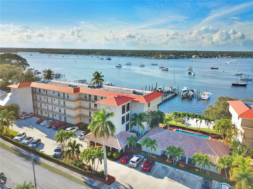 624 SW Saint Lucie Crescent, Unit 304, Stuart, FL 34994 Photo