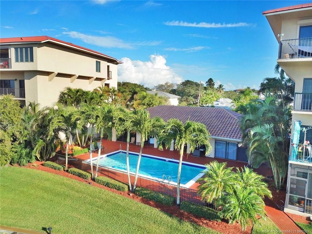 624 SW Saint Lucie Crescent, Unit 304, Stuart, FL 34994 Photo